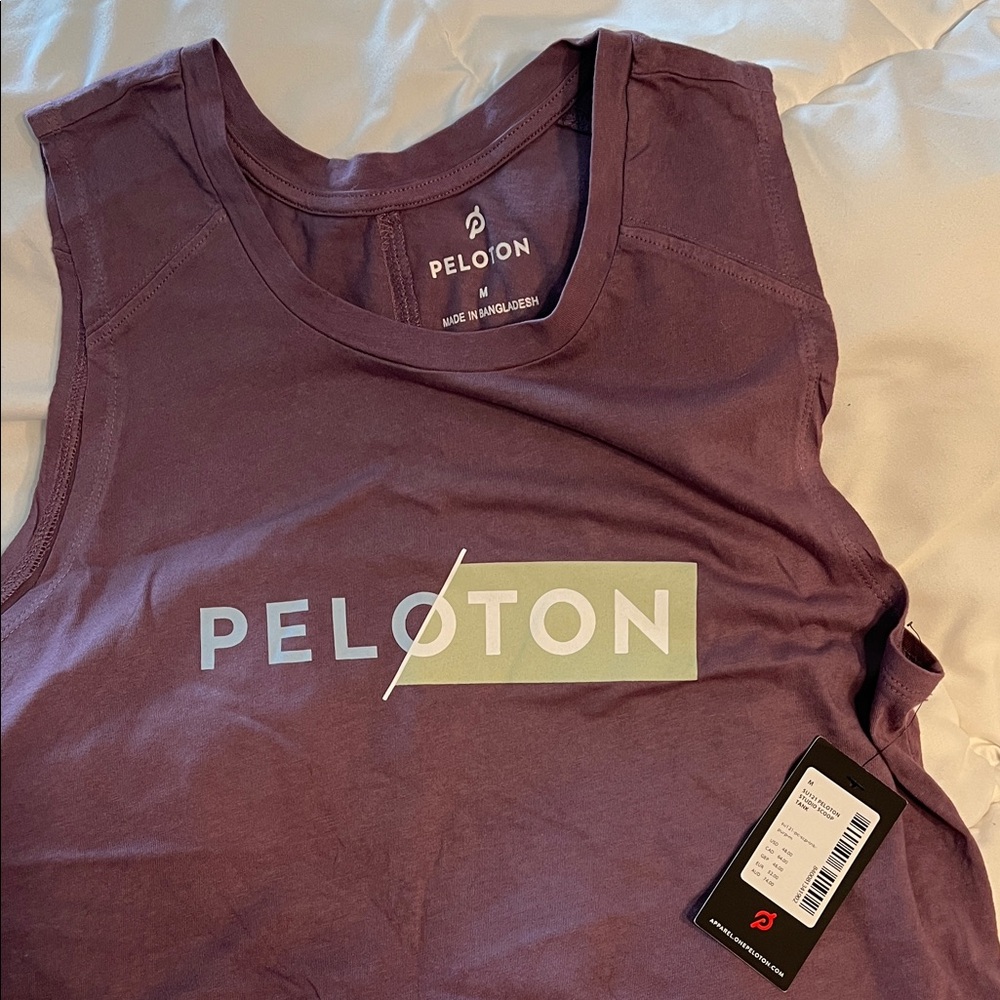 Peloton NWT Women’s sz Medium Studio Scoop Tank